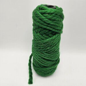 Spool Yarn Tye Tie Gift Green acrylic Twist Christmas